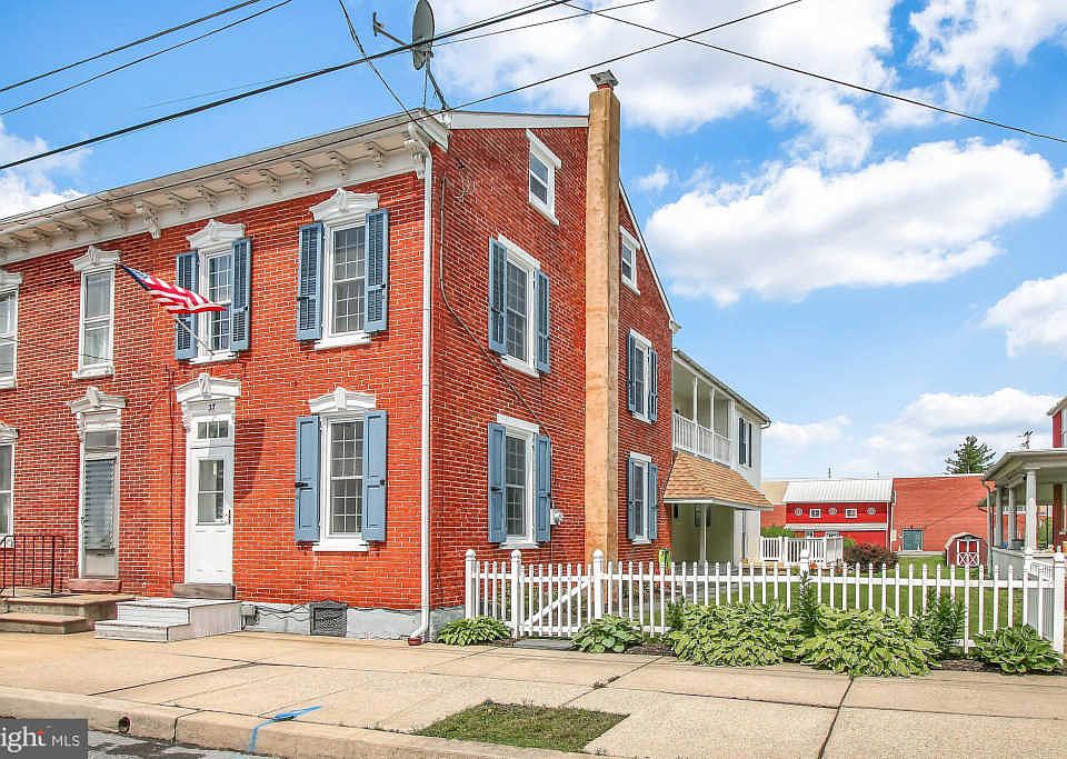 1st image of 37 W Washington St