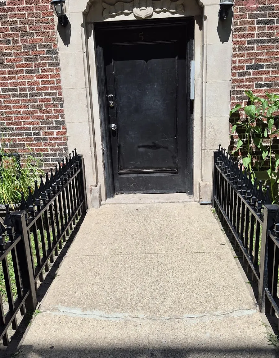 7550-7558 South Essex Avenue - 50-3A — Photo 2