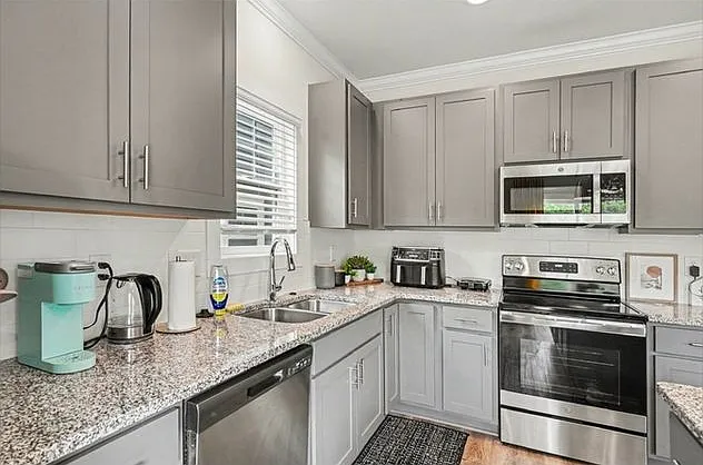 9014 Henry Thoreau Rd — Photo 6