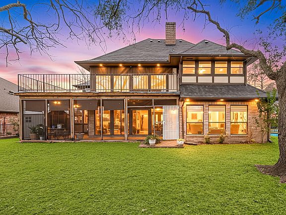 2nd image of 3510 Robinson Rd