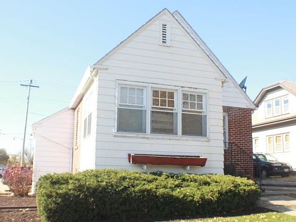 3rd image of 603 Auburn St