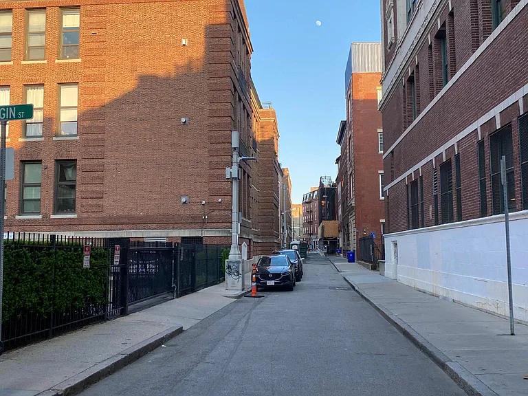 34 N Bennet St #C1 — Photo 14