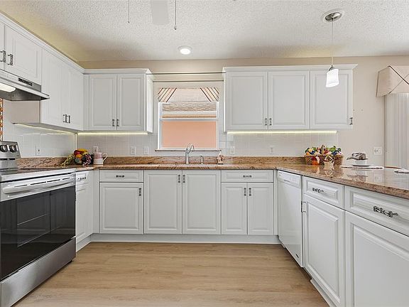 5th image of 867 OVIEDO ROAD