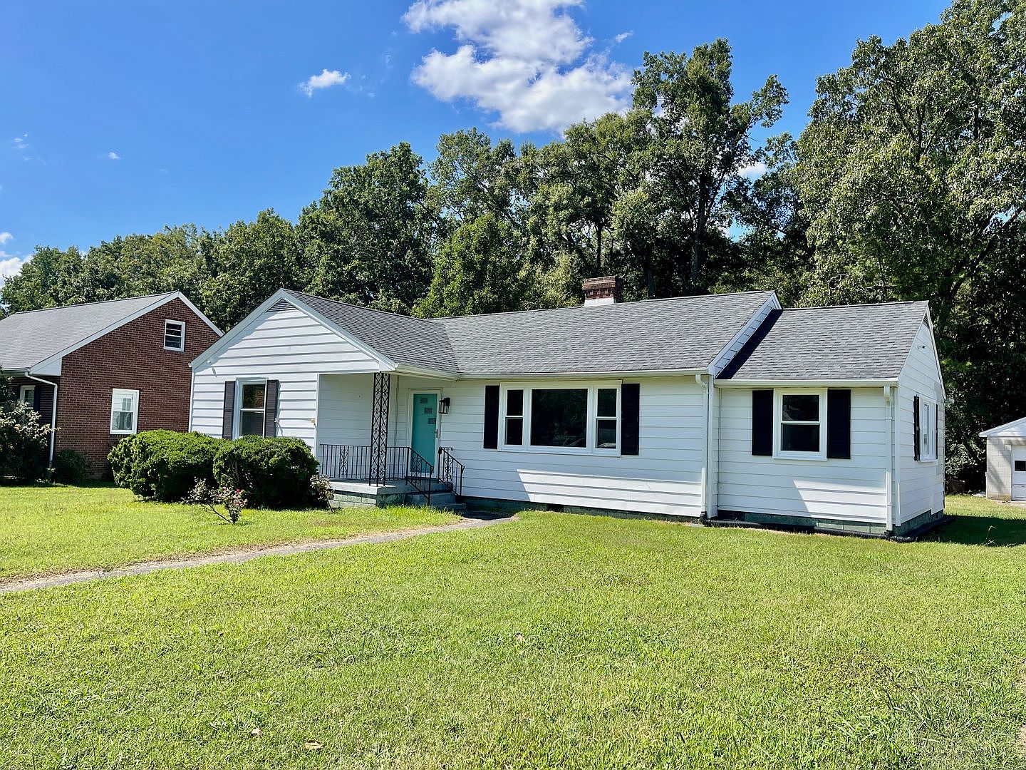 21612 Magnolia Ave, South Chesterfield, VA 23803 Zillow