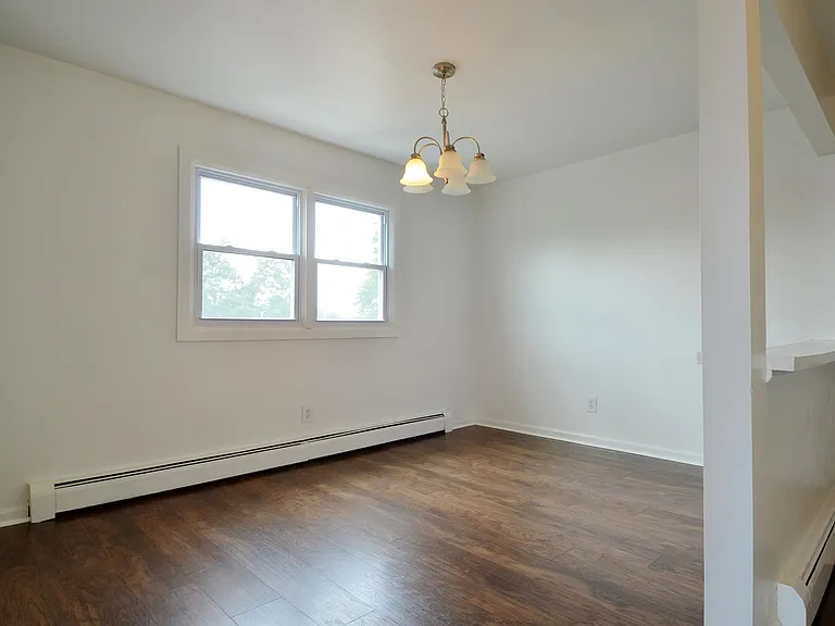 121 Garfield Ave #3 — Photo 9