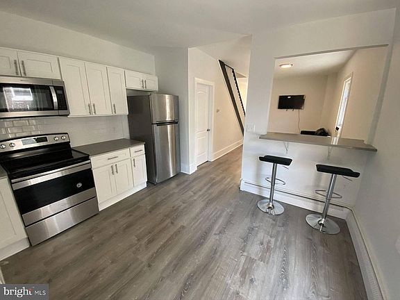 4th image of 515 Thomas St