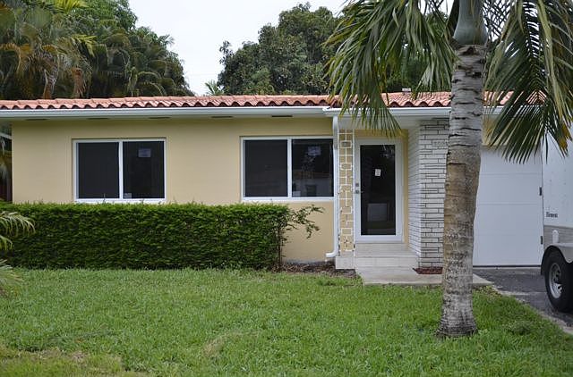 1st image of 12025 NE 11th Ct