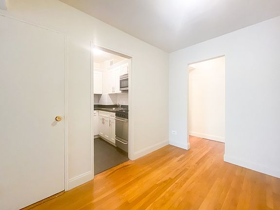 4th image of 318 W 56th St #5C