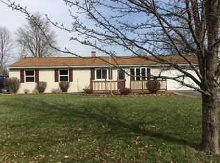 6091 Campbell Rd, Mentor On The Lake, OH 44060