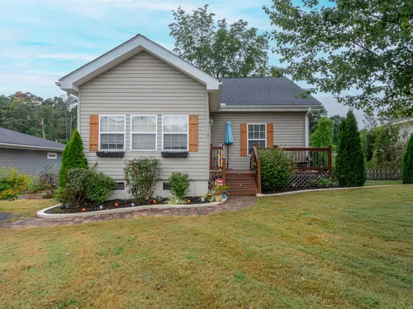 41 Lawrence St, Lyman, SC 29365