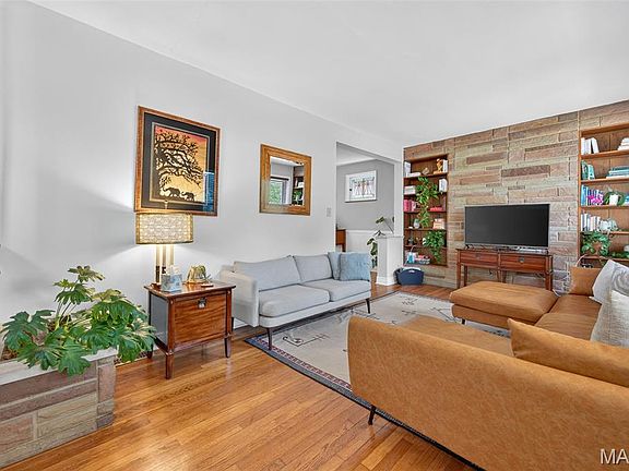 4th image of 5329 Murdoch Ave