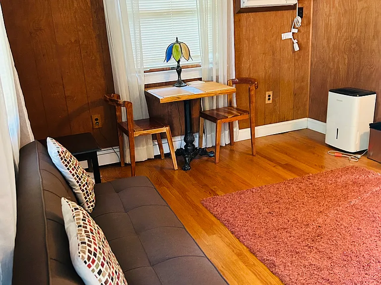 43 Totten Pl #1 — Photo 3