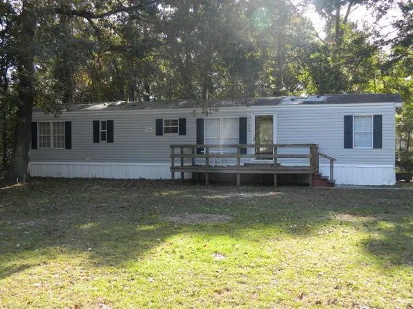 209 E Ridge Dr, Brunswick, GA 31525