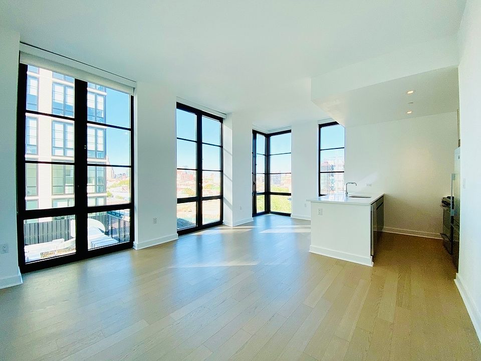1st image of 365 Bond St APT B804