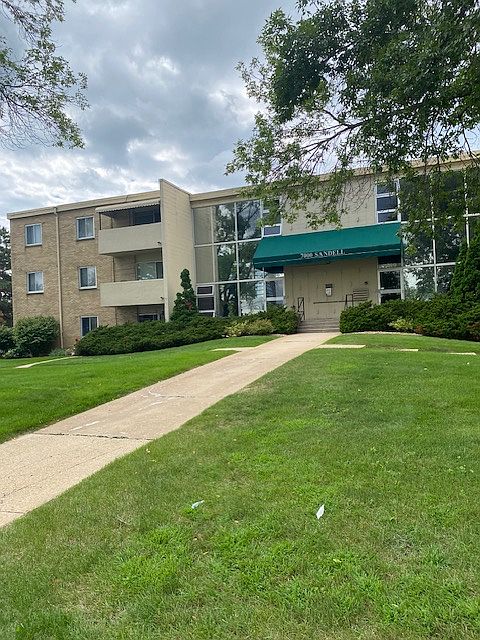 Front 18 units