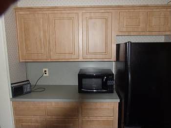 4th image of 53 Wayne Ave