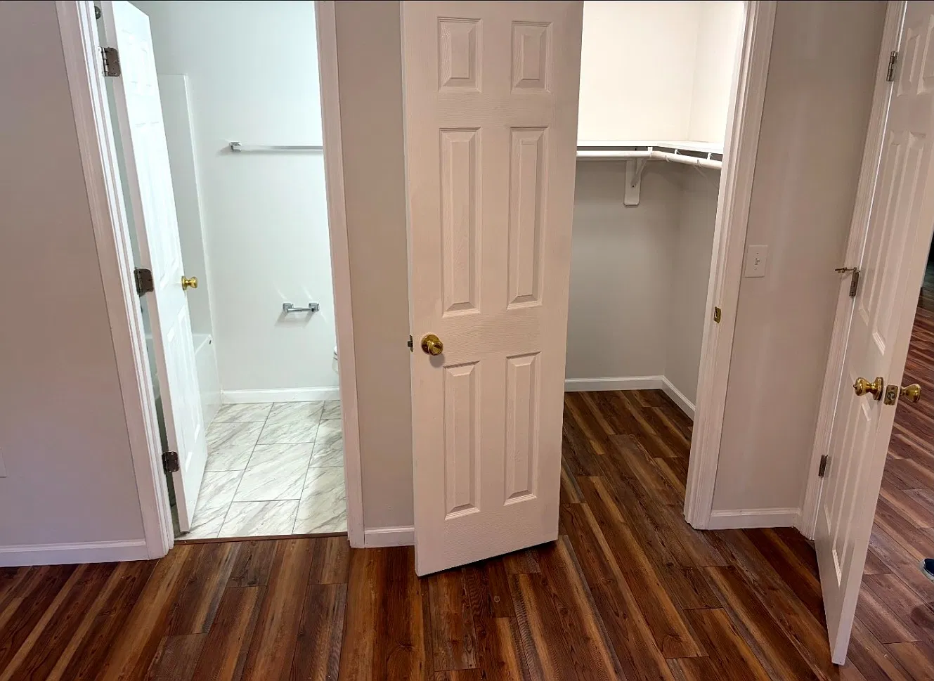 4 bed, 1024 sqft, $1,460 — Photo 1