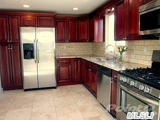 2nd image of 1463 Woodside Ave