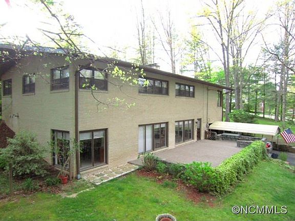 2nd image of 50 Starlight Ln
