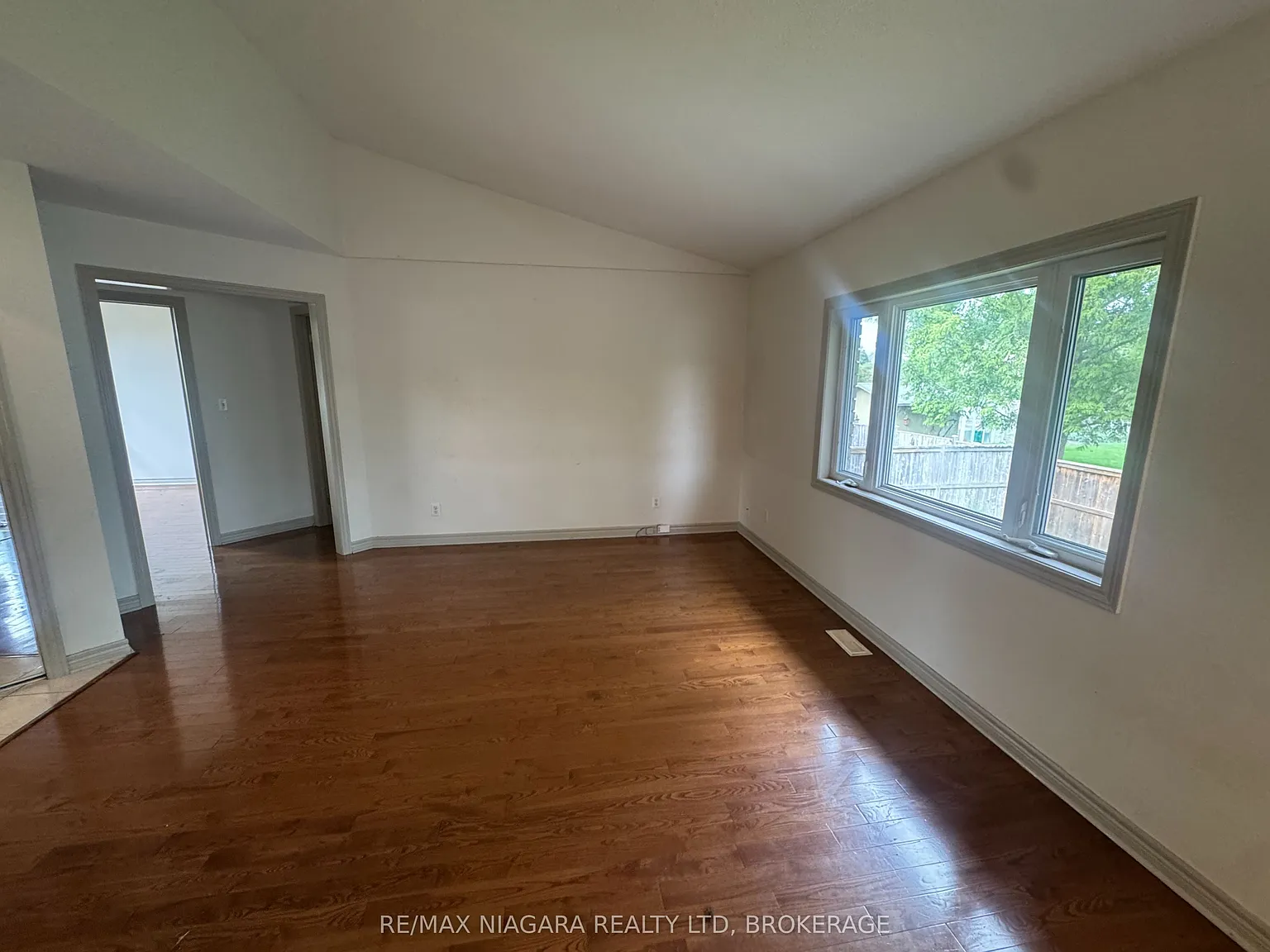 3 bed, $2,750 — Photo 4