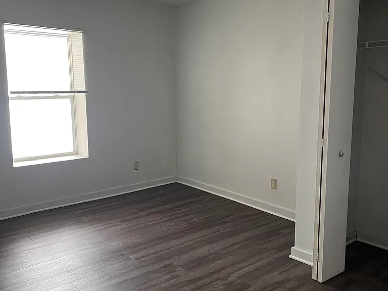 5520 Summit Ave #2 — Photo 5