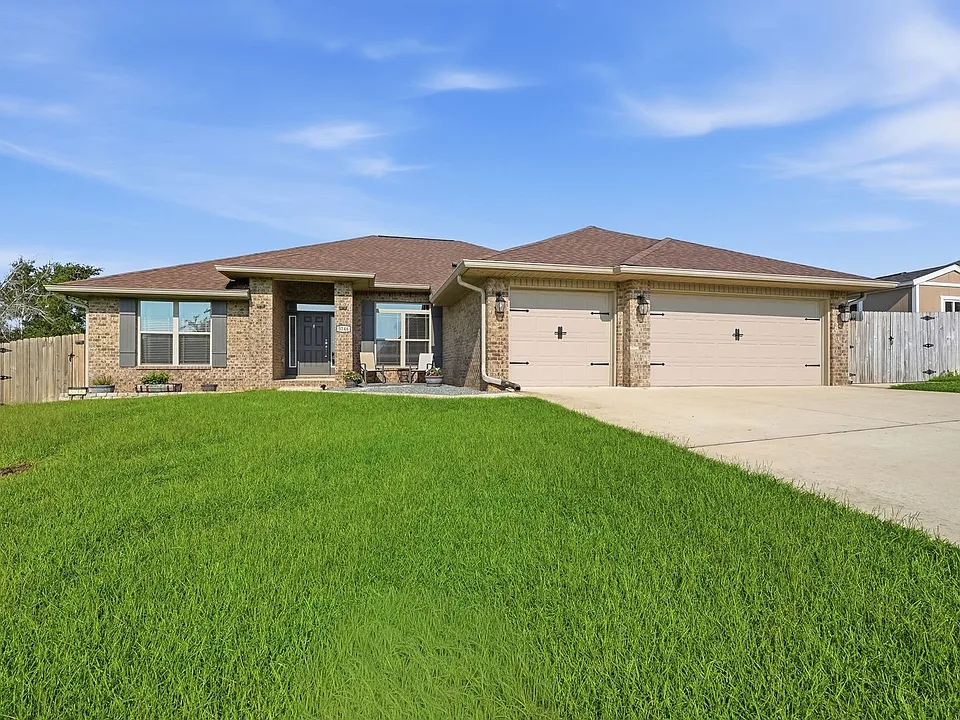 5746 Periwinkle Ln