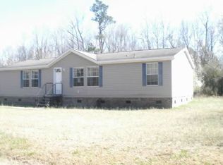 90 S Washington Dr, Willard, NC 28478