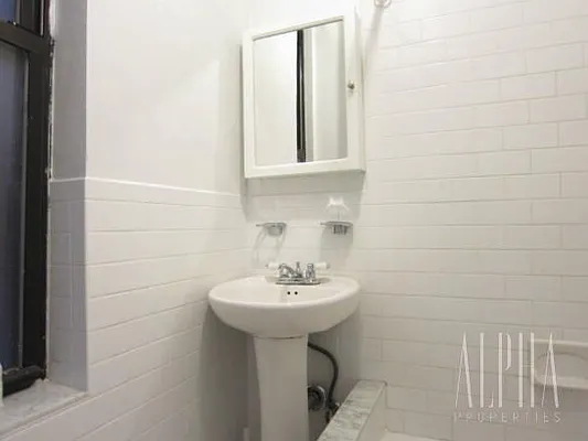 Rented by Alpha Properties NYC I LLC | media 4