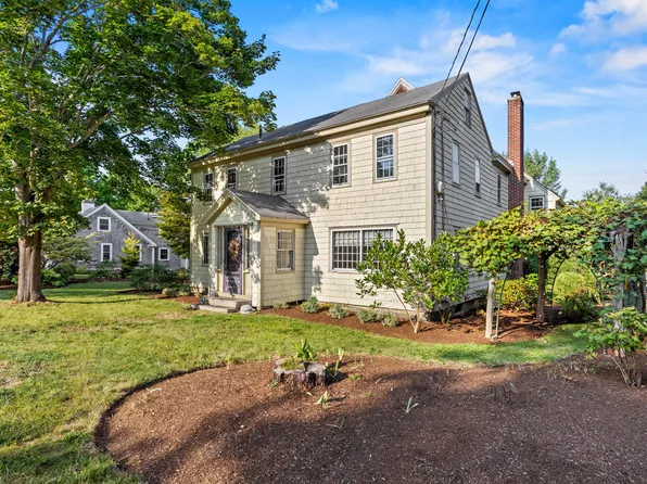 86 Pleasant Street, Yarmouth, ME 04096