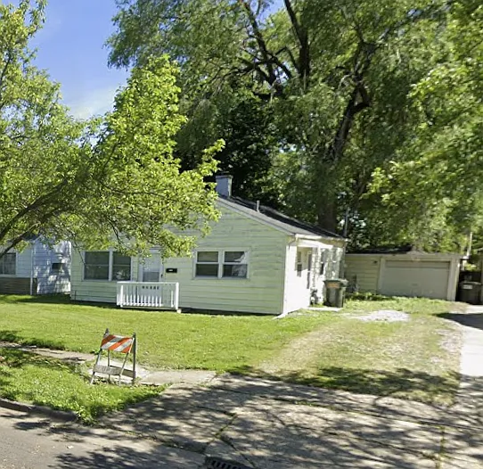 203 Crystal Lake Dr — Photo 11