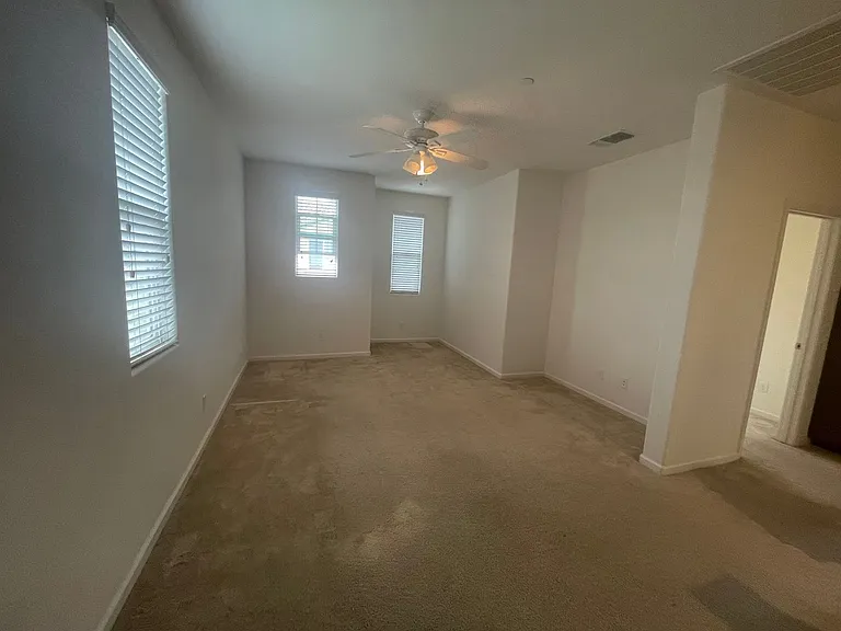2053 Camino Real Way #B — Photo 8