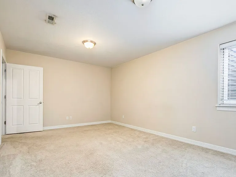 2245 S High St — Photo 27