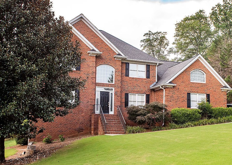 2nd image of 118 Etowah Dr