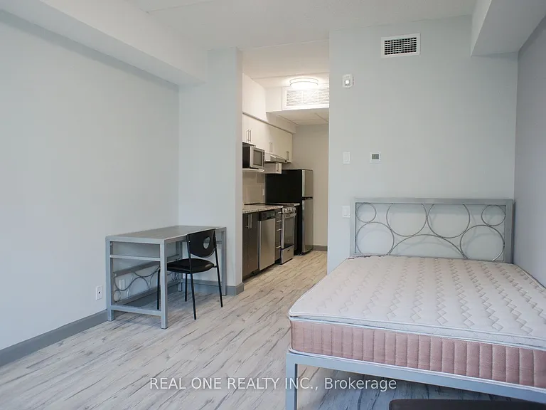 77 Leland St #524 — Photo 7