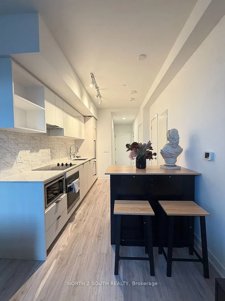2 bed, $2,850 — Photo 2