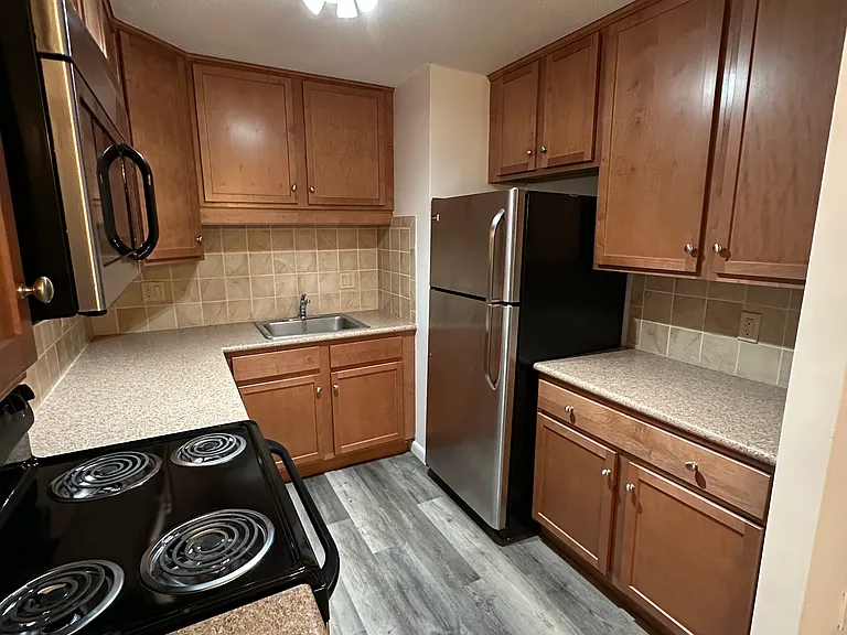 124 Lexington St #34 — Photo 3
