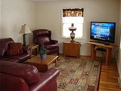 4th image of 10 Foster Ct