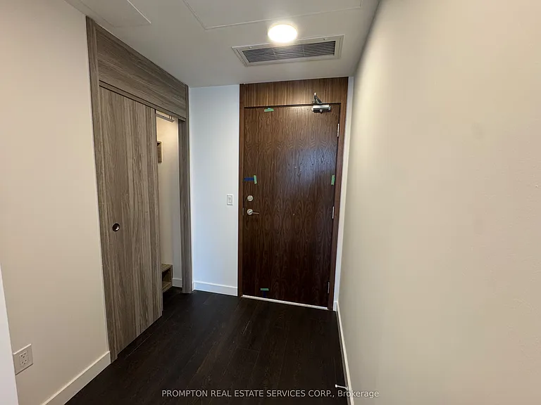 18 Esther Shiner Blvd #1115 — Photo 2