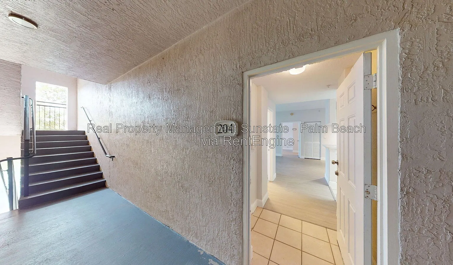 2 bed, 2.0 bath, 1057 sqft, $2,300 — Photo 2