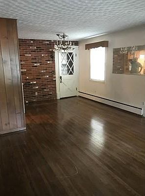 2nd image of 504 Mill St #0