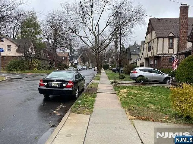 2 bed, 1.5 bath, $3,500 — Photo 2