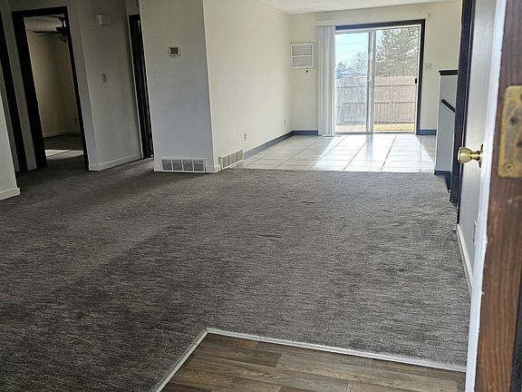 5th image of 1007 Emerson Pl #1007