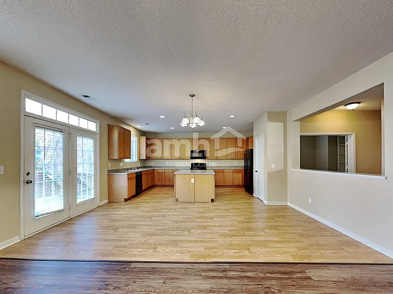 6005 Ricker Rd — Photo 4