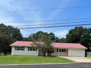 1028 Russell Dr, Weaver, AL 36277