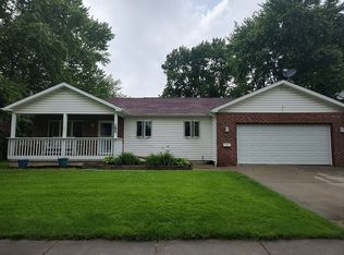 294 Daniel Dr, North Tonawanda, NY