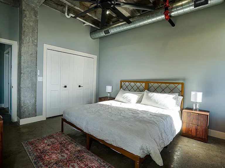 217 N Locust St #6A — Photo 12
