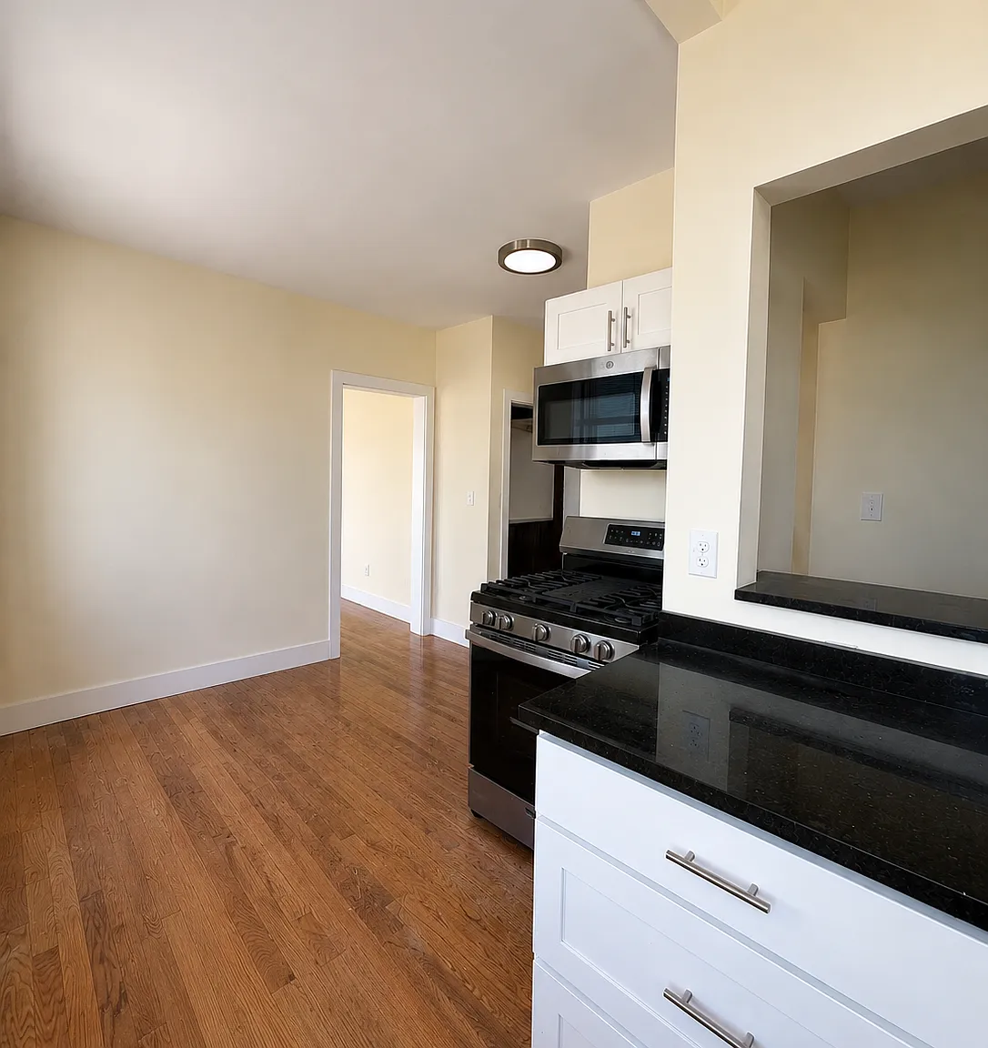 1 bed, $2,300 — Photo 3