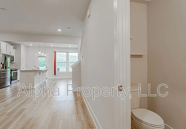 30 Mardale Ln — Photo 6