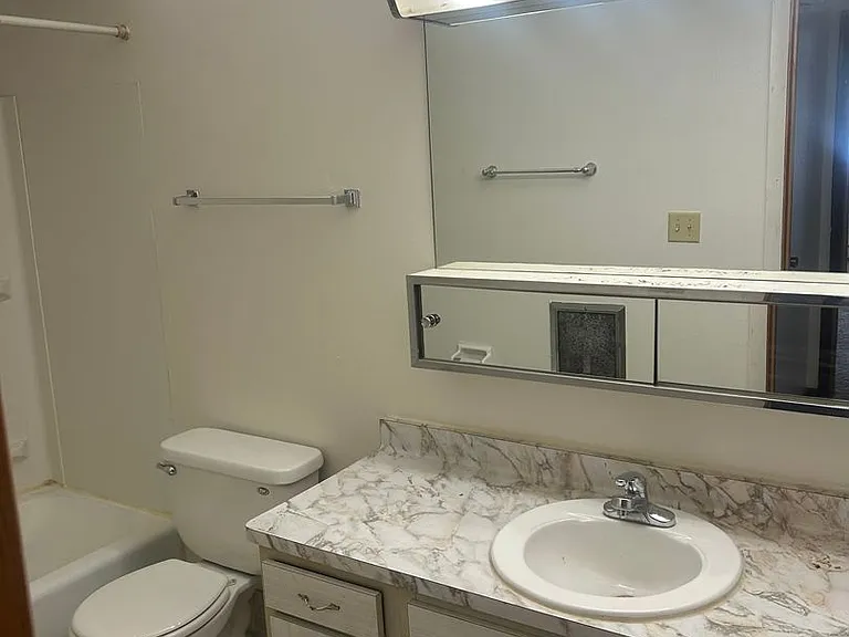 29 Alexander Ave — Photo 13