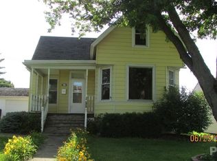 704 N Illinois St, Lewistown, IL 61542
